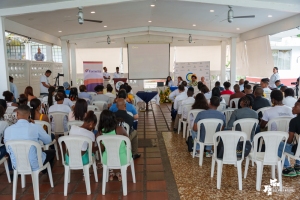 En alianza entre el Ministerio de Ciencia y la Cámara de Comercio, se socializó en Buenaventura el proyecto de “Jóvenes en Ciencia para la Paz” 