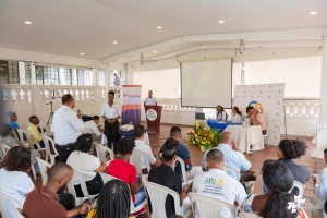 En alianza entre el Ministerio de Ciencia y la Cámara de Comercio, se socializó en Buenaventura el proyecto de “Jóvenes en Ciencia para la Paz” 