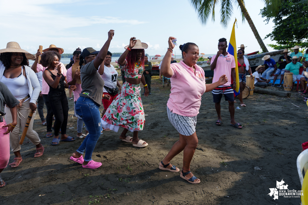 Turistas nacionales y extranjeros disfrutaron de la IX versión del Festival Marimba y Playa