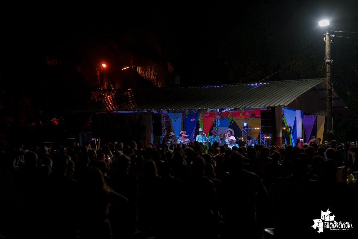 Turistas nacionales y extranjeros disfrutaron de la IX versión del Festival Marimba y Playa