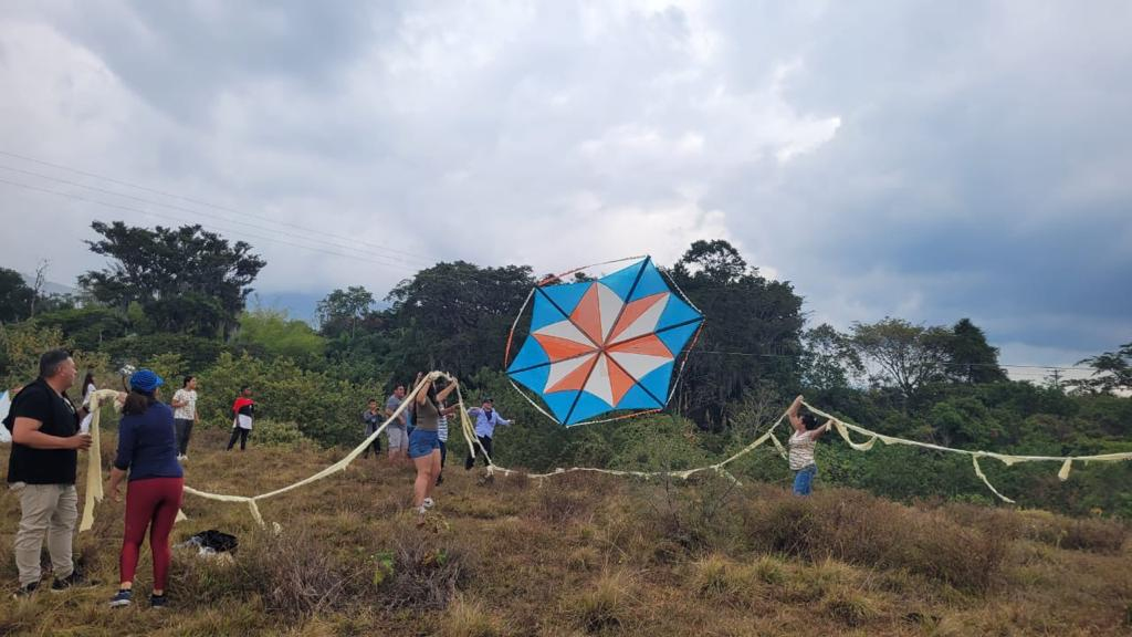 12.000 vallecaucanos disfrutaron del Festival Departamental Infantil de Cometas en El Paraíso