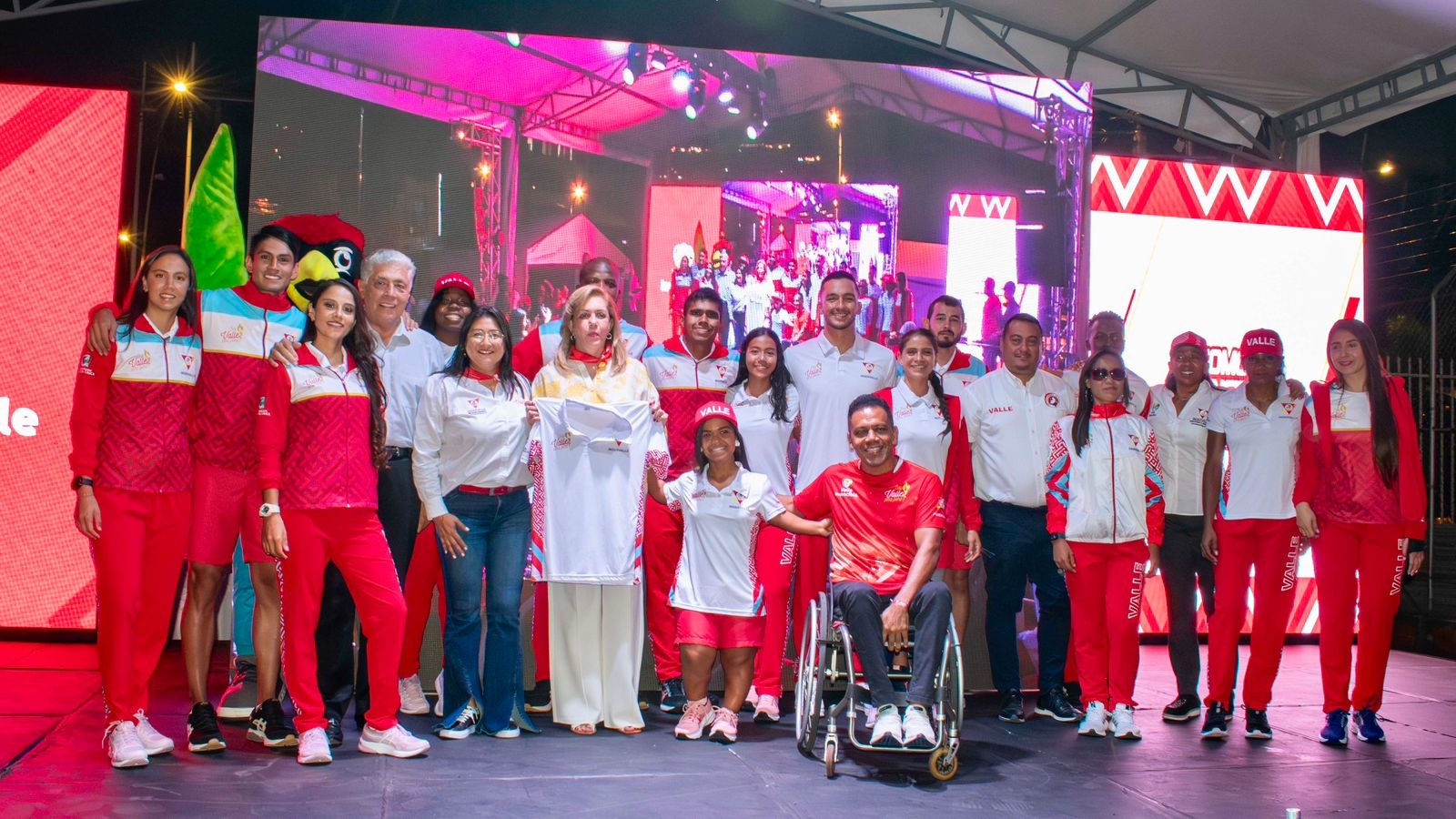 El Valle Oro Puro presenta el nuevo uniforme para Juegos Nacionales y Paranacionales