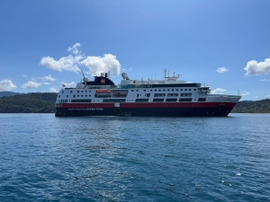 Con 60 turistas a bordo visitó el crucero internacional Fram a Bahía Solano