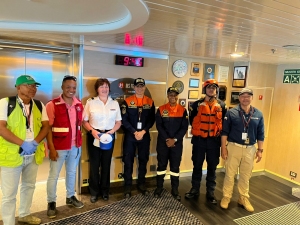 Con 60 turistas a bordo visitó el crucero internacional Fram a Bahía Solano