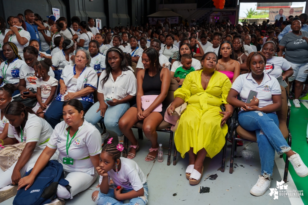 Con multitudinario acto político, Wilmar Valencia Orozco, afirma que es con hechos como se demuestra el amor por Buenaventura