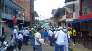 La ola verde se tomó las calles de la comuna 10 de Buenaventura: un imparable avance hacia la victoria