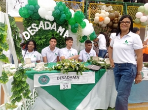 Estudiantes de colegios oficiales y privados presentaron sus microempresas en Feria de Emprendimiento del SENA