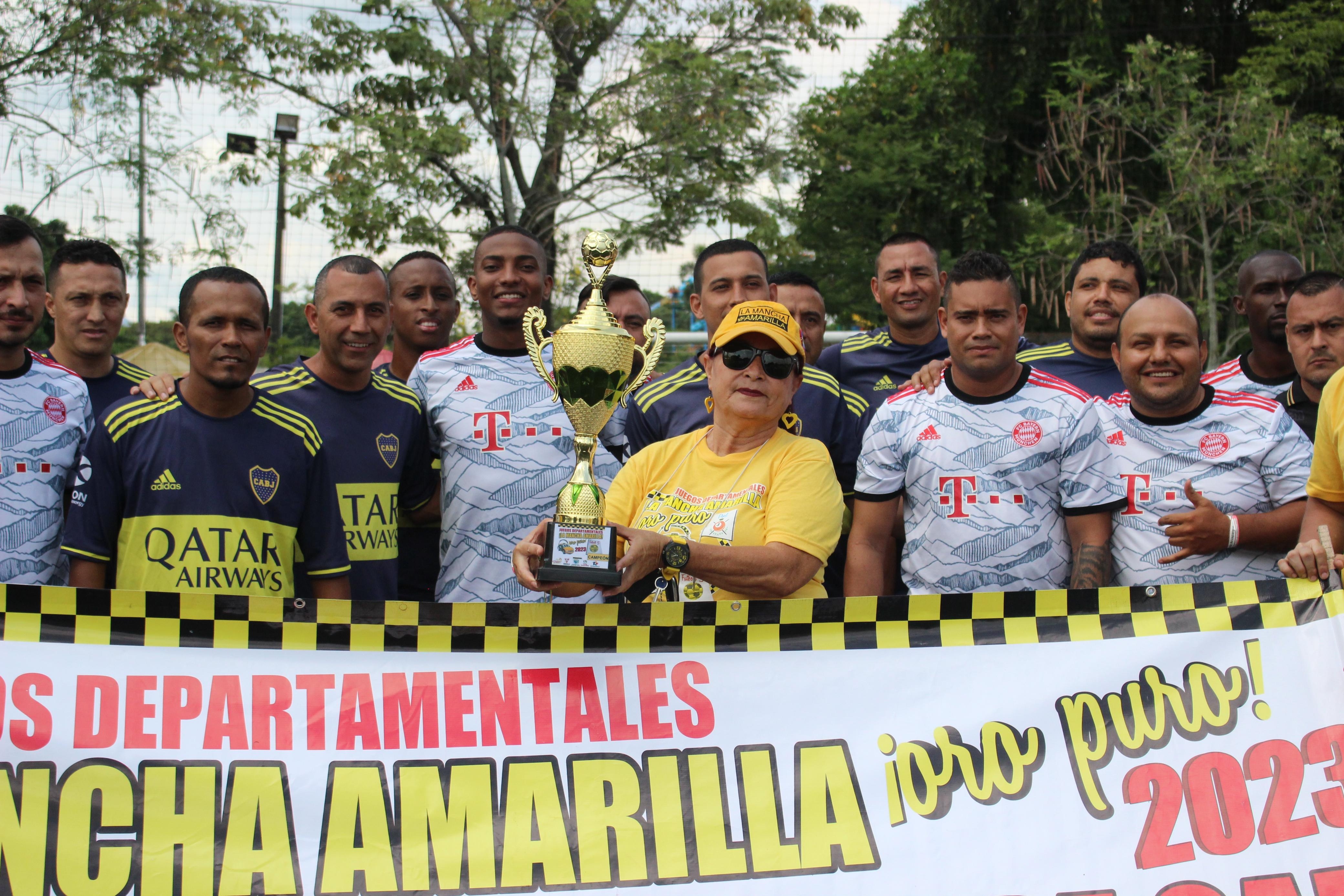 Barcional, campeón de los Juegos de la "Mancha Amarilla Oro Puro", que integraron a la familia de taxistas