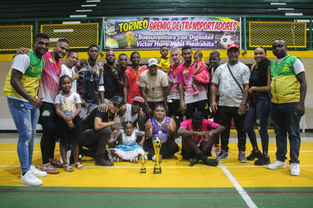 Buenaventura vivió Torneo de Fútbol del Gremio de Transportadores