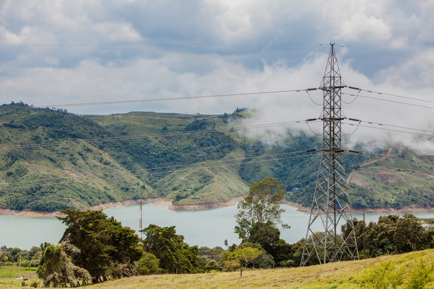 Celsia continúa operación eficiente y cuidadosa de sus embalses y térmicas para aportar a la confiabilidad eléctrica del país