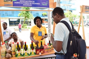 Éxito total en la Vitrina Verde de Buenaventura que organizó la CVC