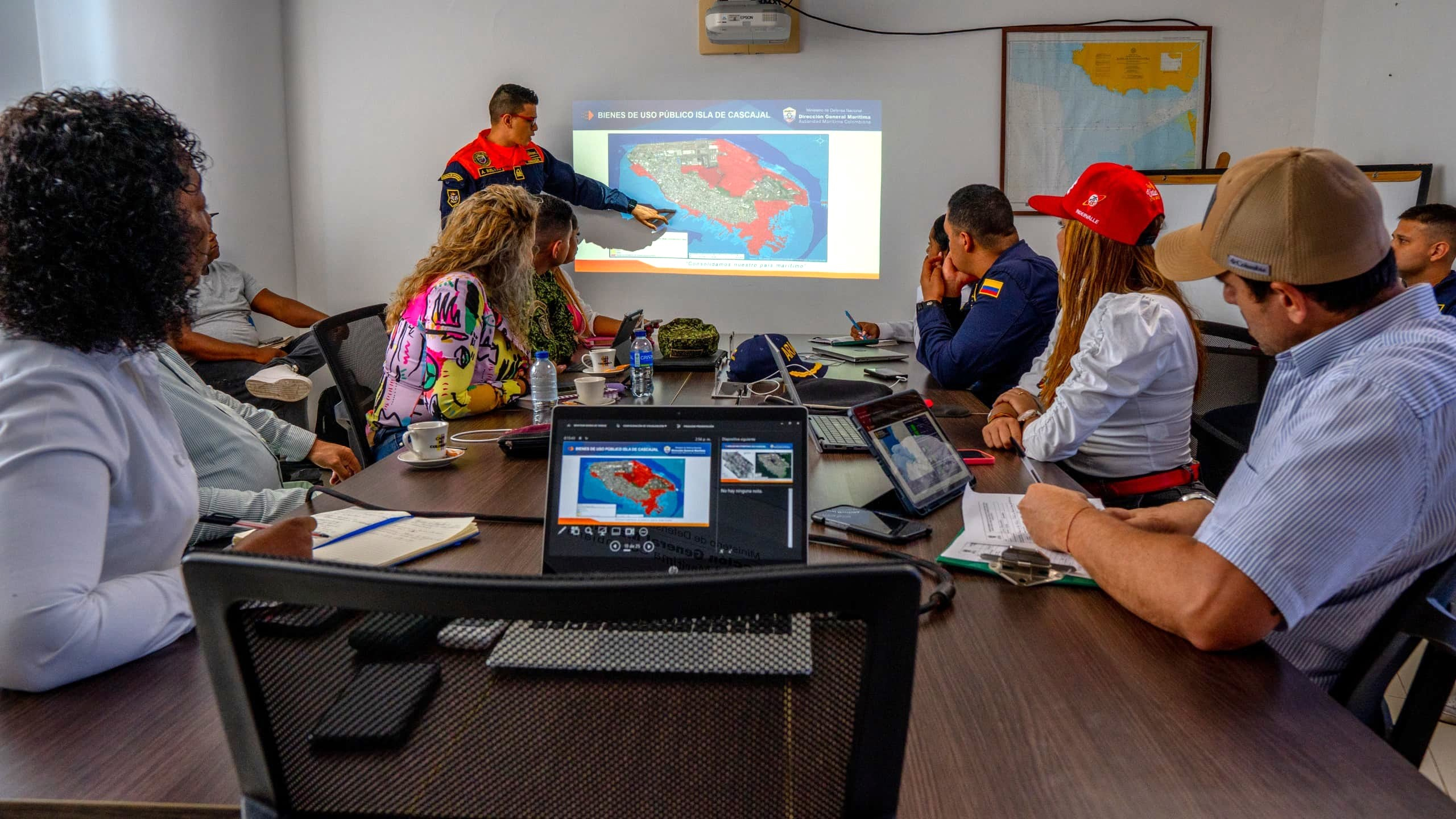 Autoridades de Gestión del Riesgo y la Dimar analizan posibles emergencias en Buenaventura para tomar medidas de atención y prevención 