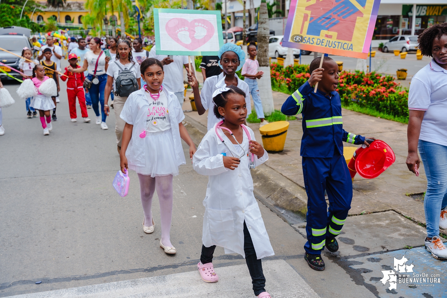 Menores participaron en el Carnavalito de la Alegría realizado por la Alcaldía Distrital de Buenaventura 