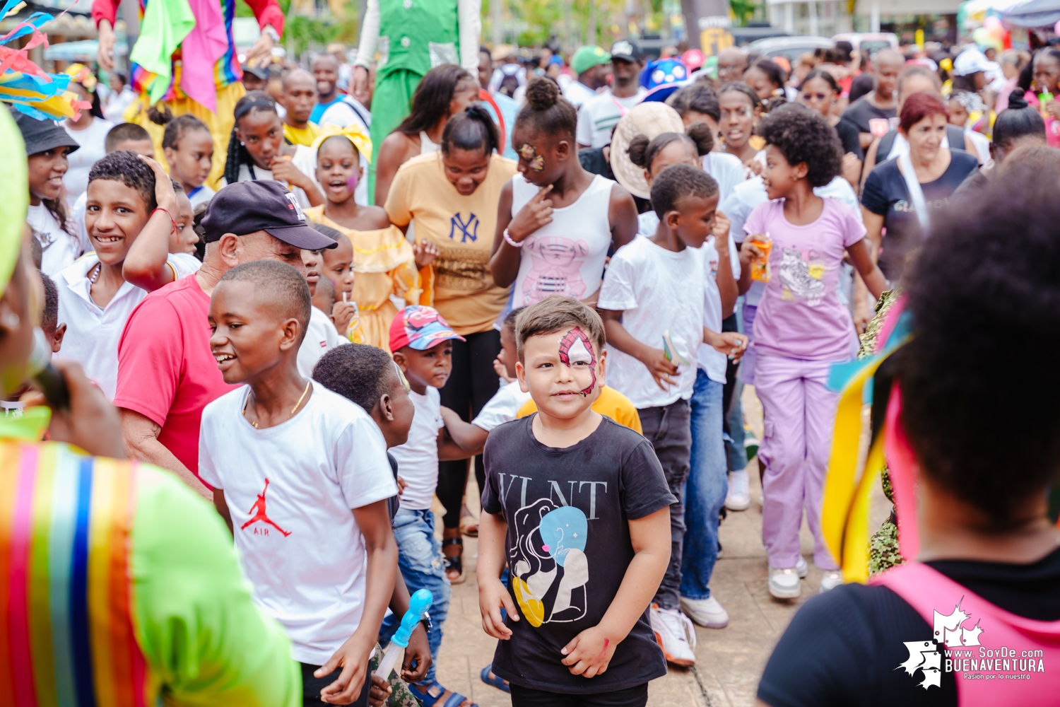 Menores participaron en el Carnavalito de la Alegría realizado por la Alcaldía Distrital de Buenaventura 