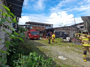 Bomberos atendieron llamado de auxilio por incendio en el barrio juan XXIII de Buenaventura