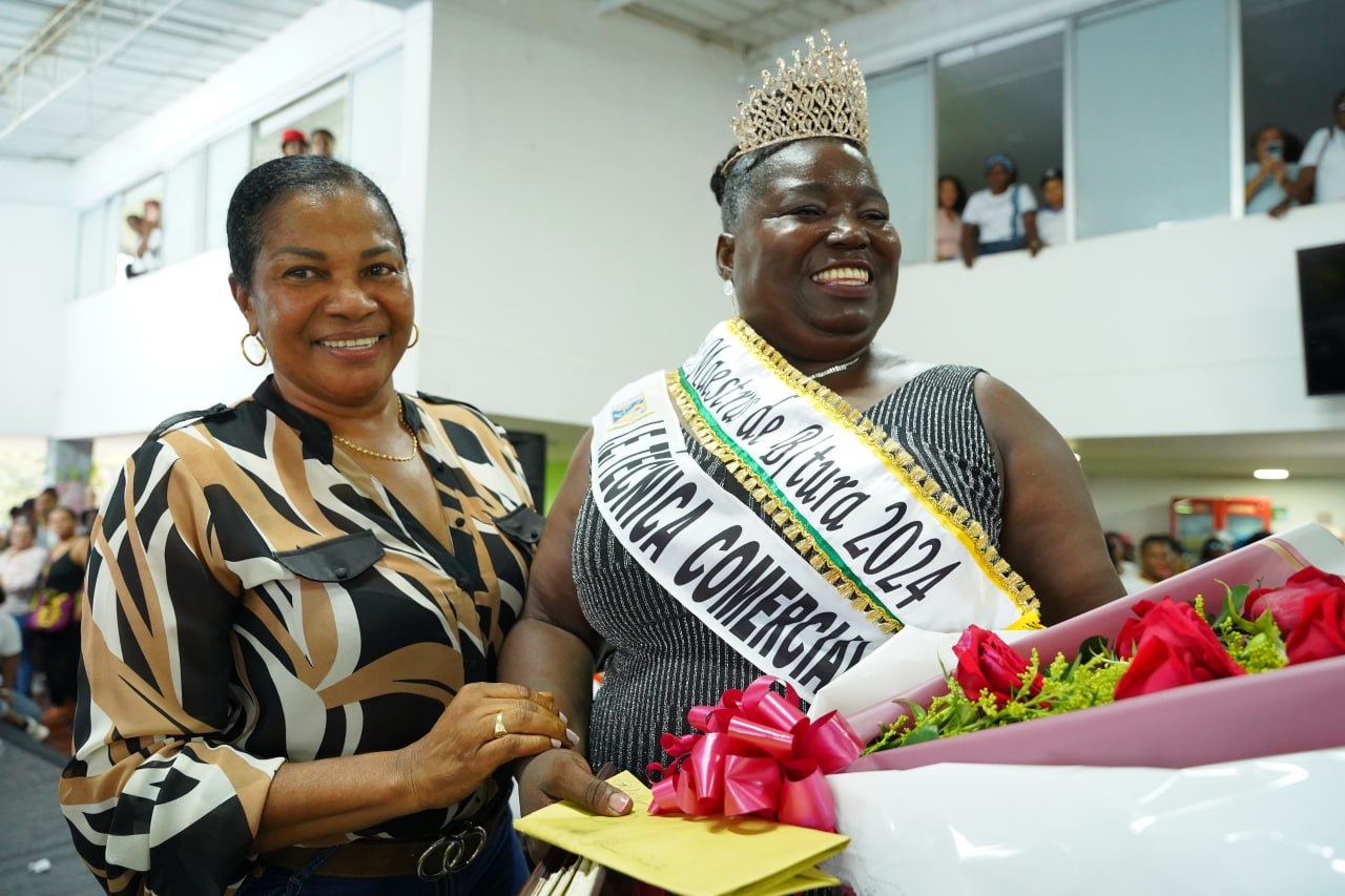 La elección de la Reina Maestra Buenaventura contó con buena asistencia de los docentes