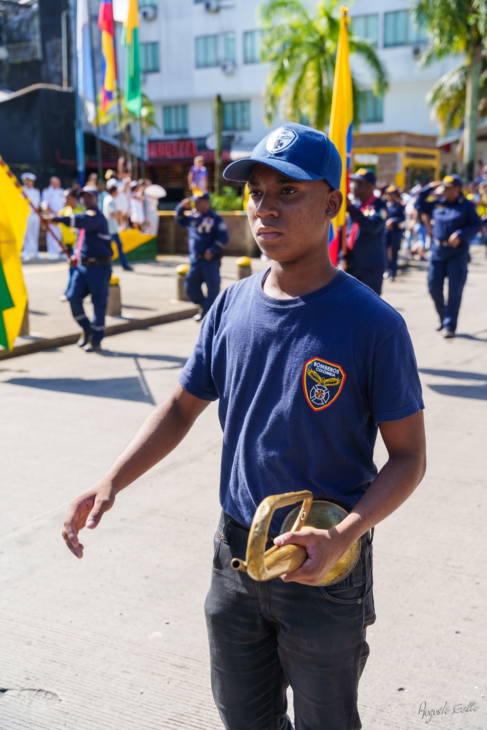 Medallas Pascual de Andagoya y José Prudencio Padilla entregó la Alcaldesa Distrital de Buenaventura durante el desfile del 20 de julio de 2024