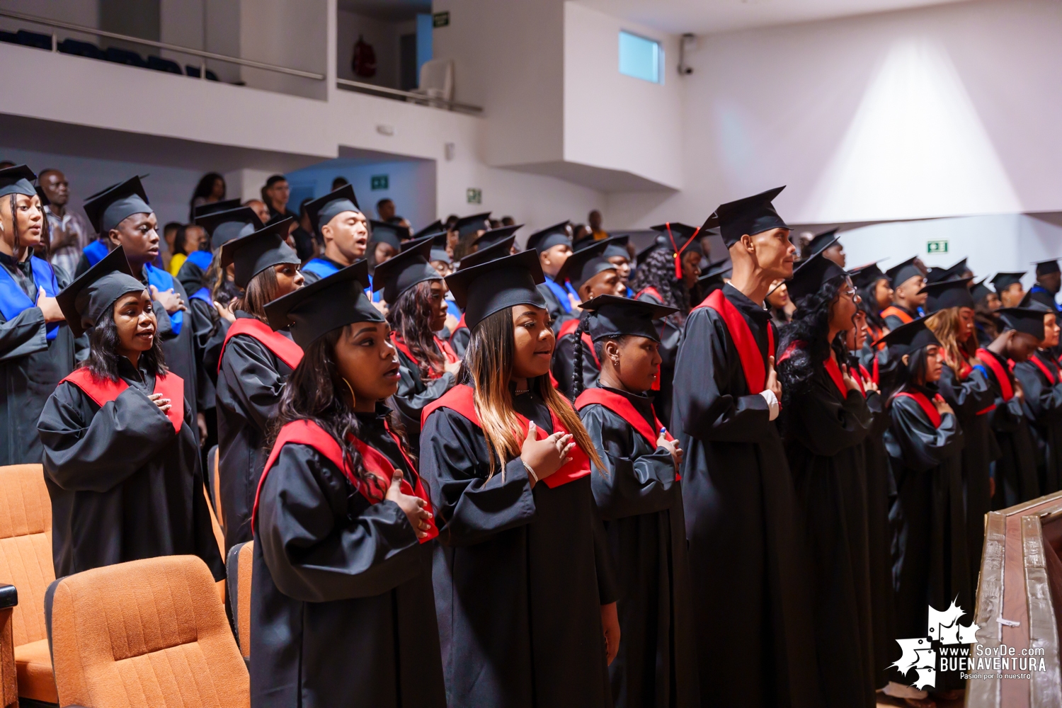 El PEC Delagente de Comfenalco Valle graduó a 81 nuevos técnicos laborales en Buenaventura 