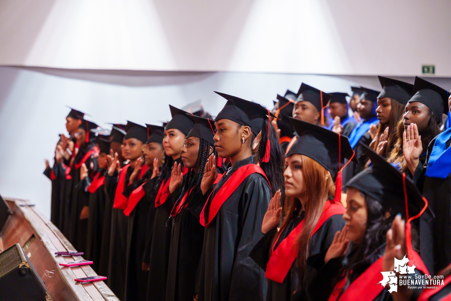 El PEC Delagente de Comfenalco Valle graduó a 81 nuevos técnicos laborales en Buenaventura 