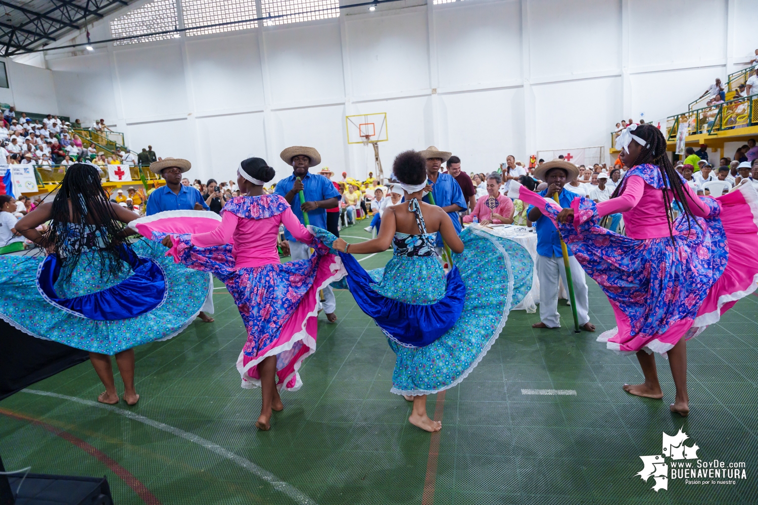 La representante de San Pedro en la Reina Departamental del Adulto Mayor