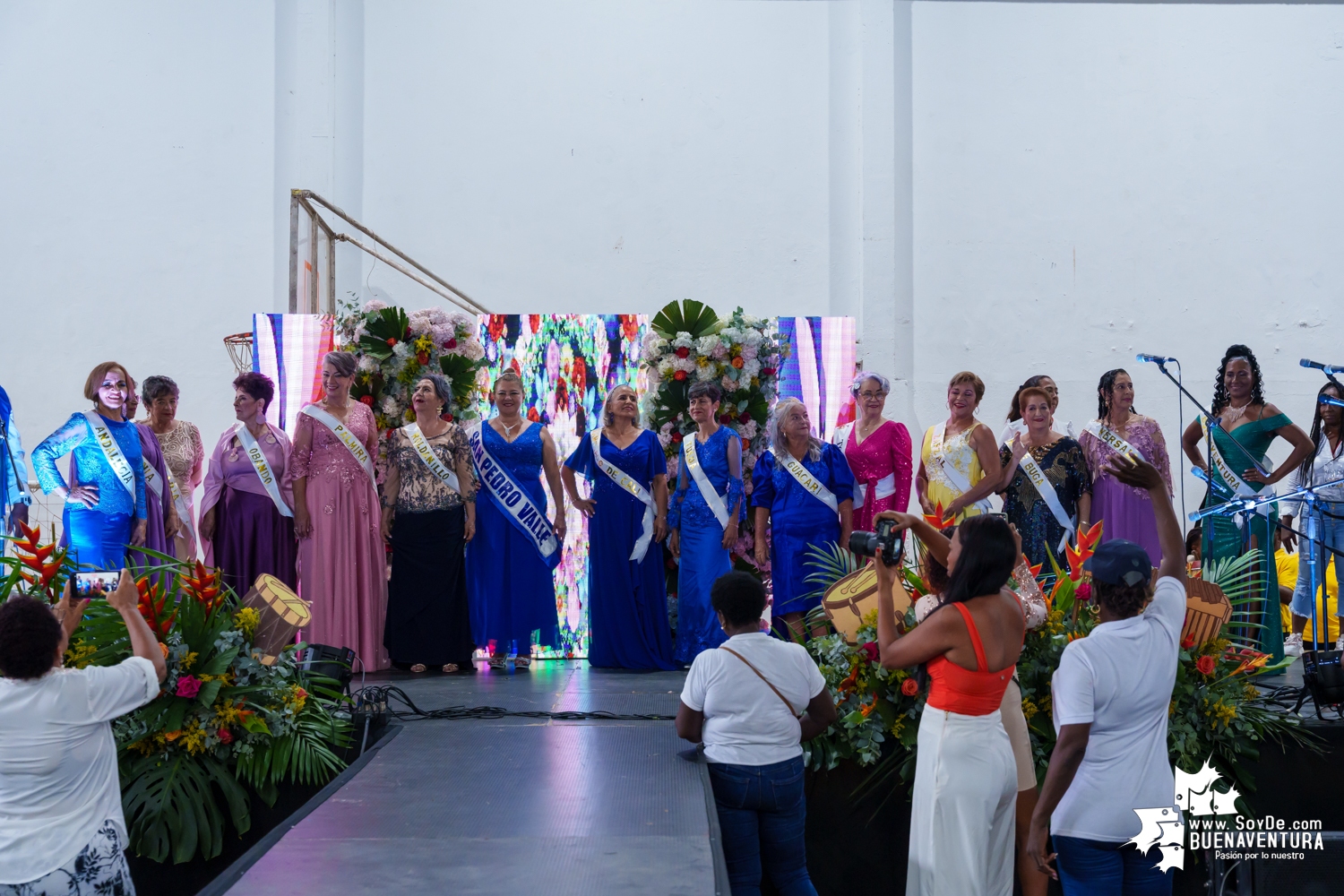 La representante de San Pedro en la Reina Departamental del Adulto Mayor