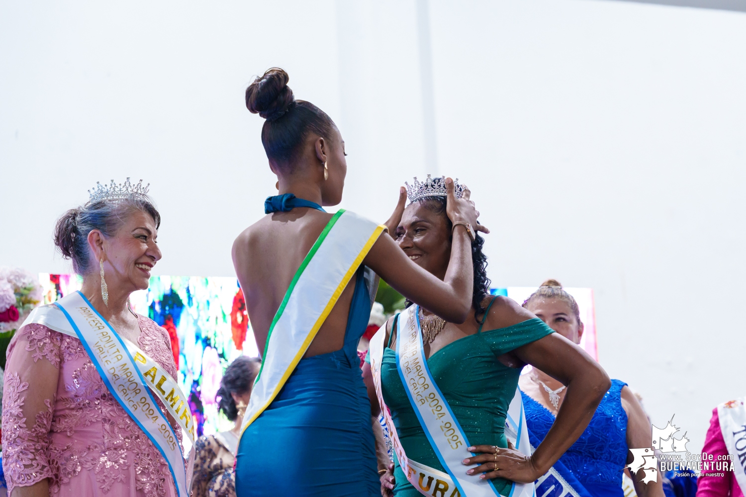 La representante de San Pedro en la Reina Departamental del Adulto Mayor