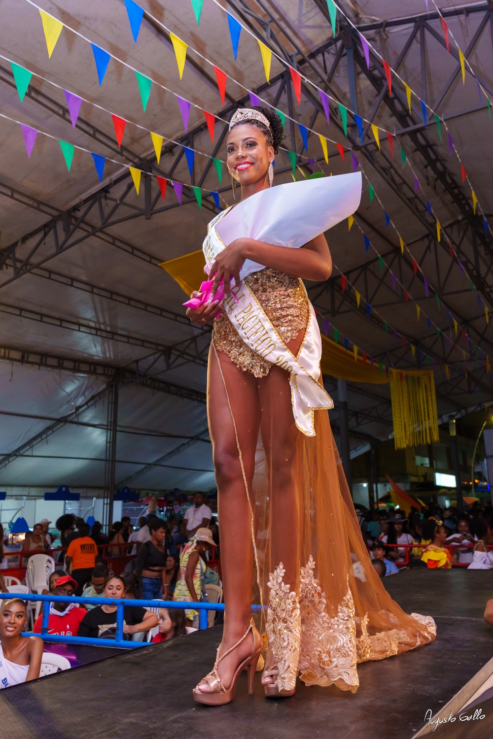 Shania Izquierdo Solís, de Tumaco, coronada como la nueva Señorita Litoral Pacífico 2024 en Buenaventura