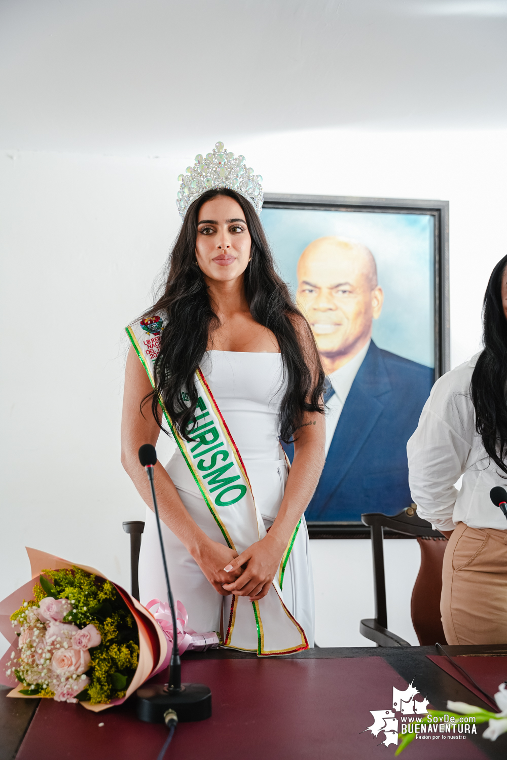 Buenaventura celebra la coronación de Luisa María López Gómez como la nueva Reina Nacional del Turismo