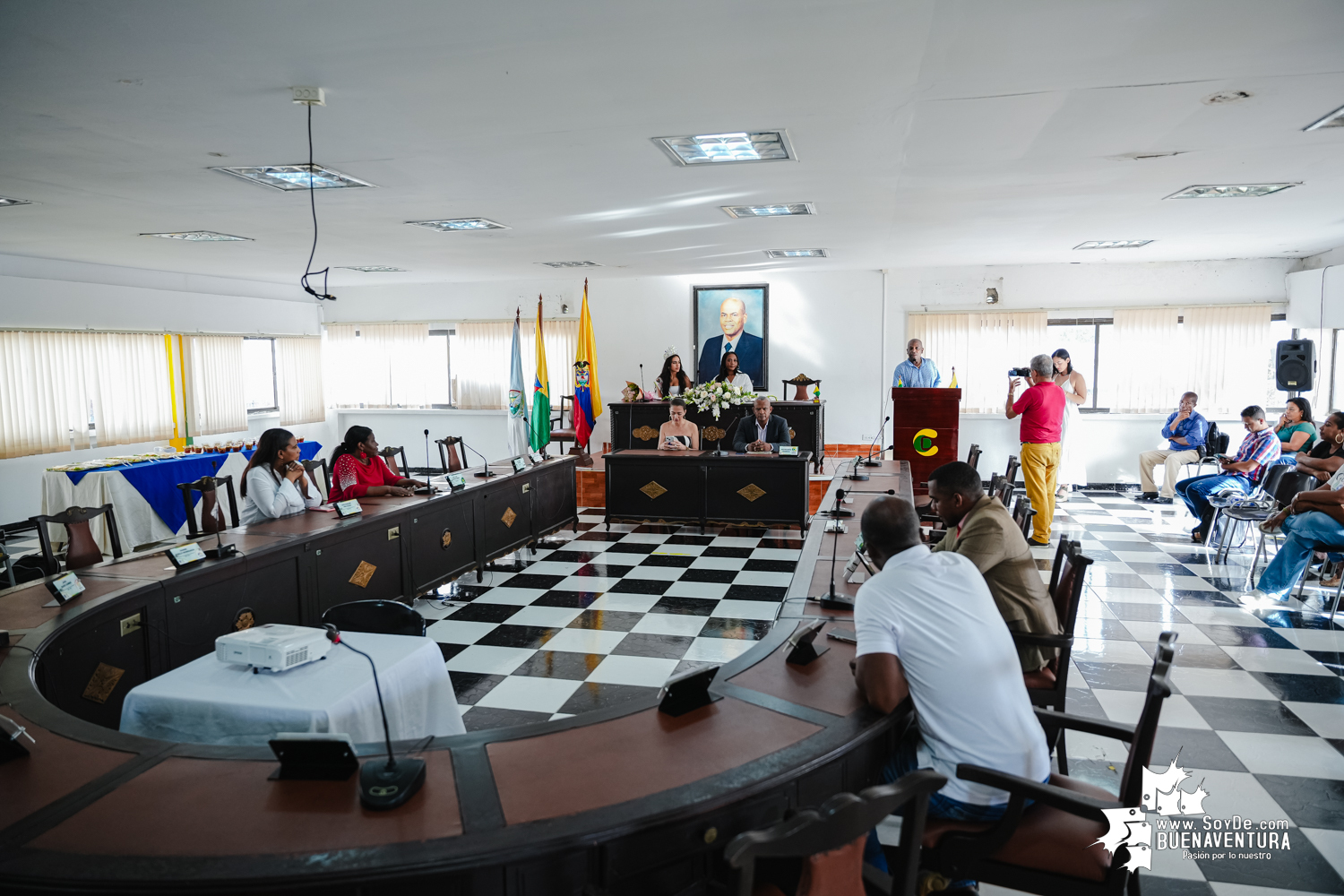 Buenaventura celebra la coronación de Luisa María López Gómez como la nueva Reina Nacional del Turismo