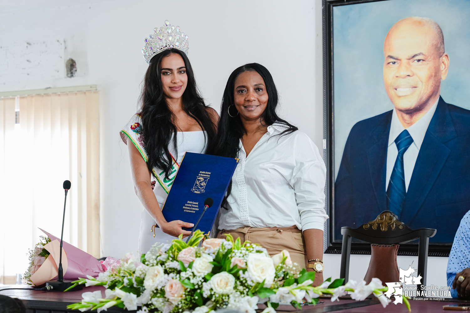 Buenaventura celebra la coronación de Luisa María López Gómez como la nueva Reina Nacional del Turismo