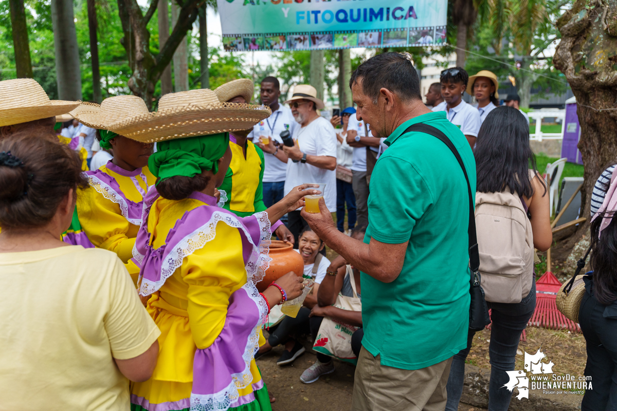 Éxito total en las presentaciones de la Universidad del Pacífico Omar Barona Murillo en la COP16, Zona Verde del Distrito Pacífico, Sector Educación