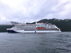 El crucero ‘Hanseatic Inspiration’ arribó al Chocó con cerca de 200 turistas internacionales