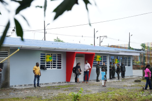 La Alcaldía Distrital de Buenaventura y la Alcaldía de la Localidad Isla de cascajal entregaron remodelación del Centro Comunitario del barrio Santa Cruz