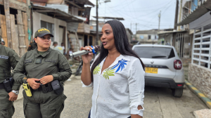 Cine al Barrio continúa llevando alegría y unión a las comunidades de Buenaventura