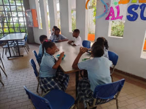 Con entrega de raciones alimentarias inició el año escolar en Buenaventura