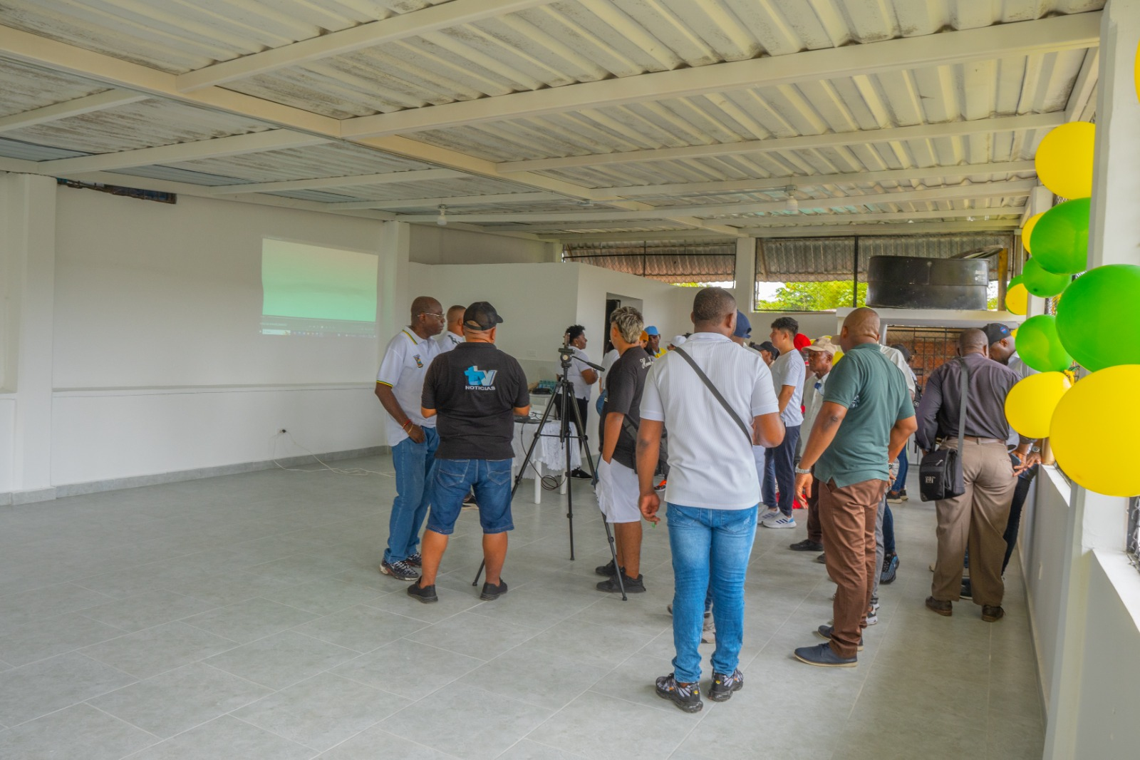 La Alcaldía Distrital de Buenaventura entregó 11 casetas comunales renovadas 