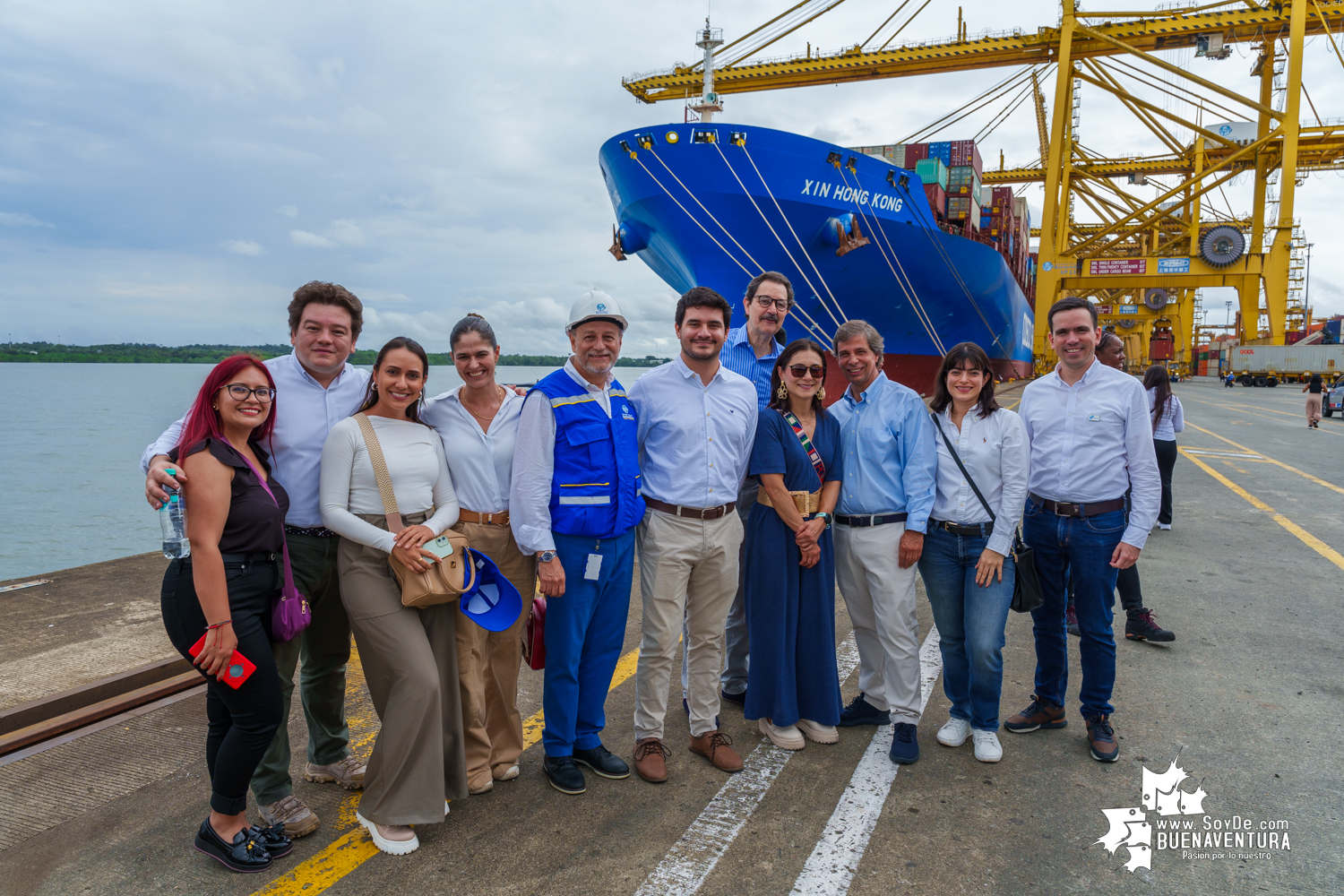 A la Sociedad Portuaria Regional de Buenaventura arribó el primer servicio directo entre Asia y Colombia por la naviera Cosco Shipping