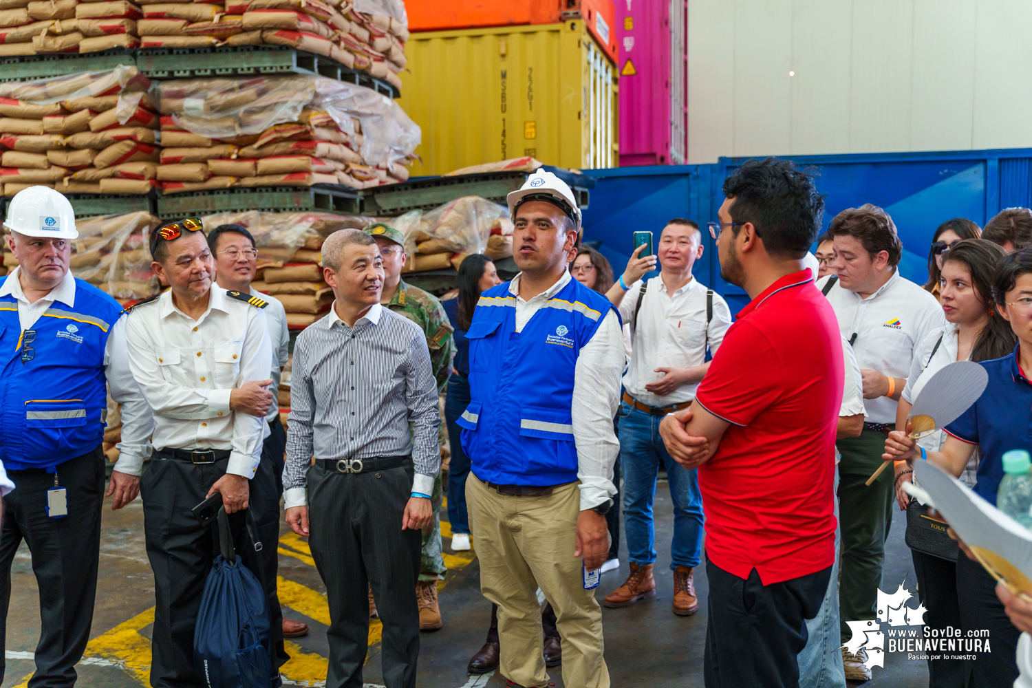 A la Sociedad Portuaria Regional de Buenaventura arribó el primer servicio directo entre Asia y Colombia por la naviera Cosco Shipping