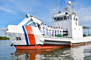 Con el inicio del mantenimiento anual de las ayudas a la navegación, la Señalización Marítima del Pacífico celebra sus 73 años