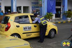 Secretaría de Tránsito  Distrital inició campaña sobre el uso y cuidado de paraderos