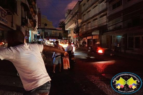 A oscuras y con Toque de Queda para preservar el orden público