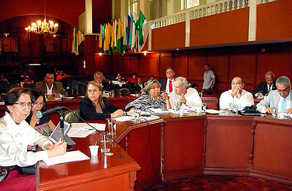 Preocupación en la Asamblea del Valle por falta de recursos para los institutos descentralizados