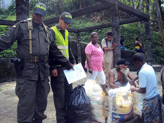 Policía realizó segunda jornada de entrega de mercado para la población más vulnerable de Buenaventura