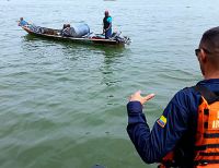 Armada Nacional rescata a familia que se encontraba a la deriva a bordo de una embarcación en aguas del pacífico