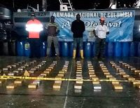 Armada Nacional incautó más de 100 kilogramos de cocaína que habían sido lanzados en aguas del pacífico