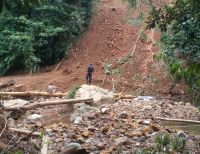 Guardabosques de San Cipriano ingresaron a la zona del derrumbe que presenta el río Escalerete