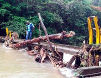 Taponamiento de la bocatoma en el río Escalerete obligó a suspensión del servicio de agua para toda la ciudad