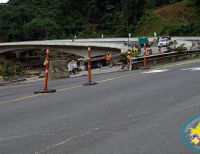 Pare y siga en La Machaca por pavimentación de acceso a viaducto en construcción de doble calzada