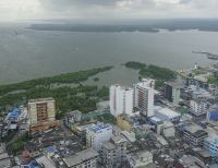 La Administración Distrital de Buenaventura busca mejorar viviendas de la Comunidad Indígena Wounnan del Resguardo Chachajo, Bajo San Juan