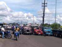 Conductores de camperos protestaron por comparendos impuestos por desviación de ruta y acarreos